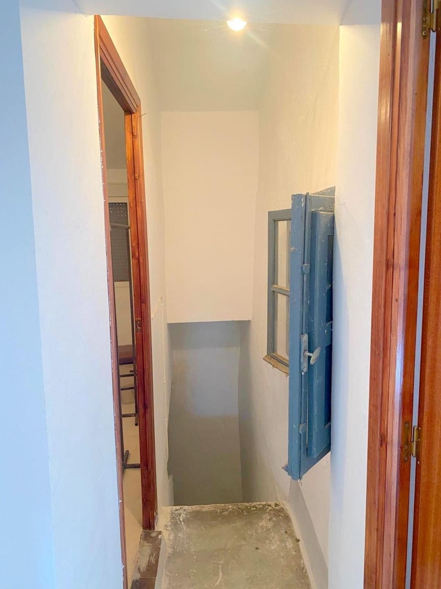 5 soveværelse Finca/Landehus til salg i La Font de la Figuera - € 180.000 (Ref: 8623552)