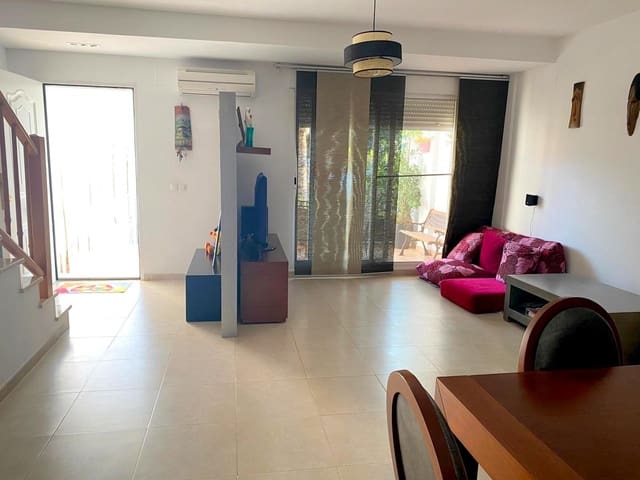 3 makuuhuone Rivitalo myytävänä paikassa Vallada mukana 
autotalli - 240 000 € (Ref: 8652682)