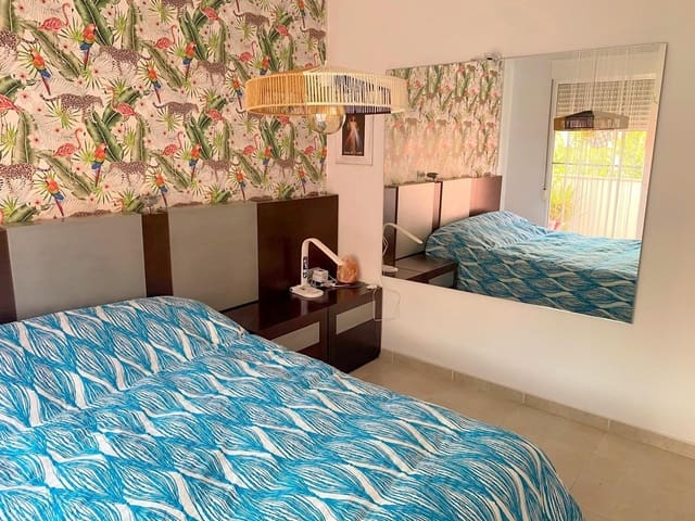 3 makuuhuone Rivitalo myytävänä paikassa Vallada mukana 
autotalli - 240 000 € (Ref: 8652682)