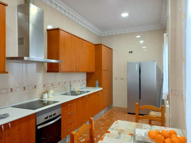 3 bedroom Townhouse for sale in Xàtiva - € 230,000 (Ref: 8926399)