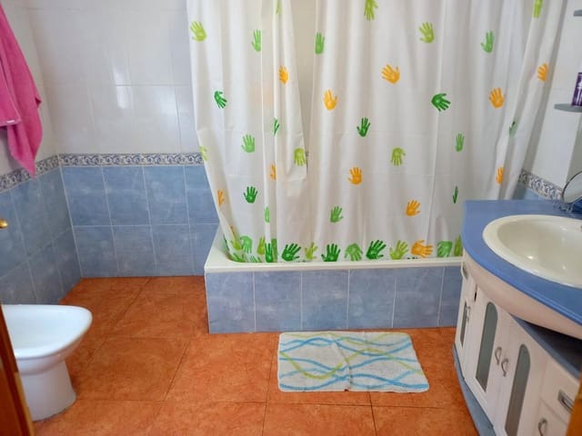 3 bedroom Townhouse for sale in Xàtiva - € 230,000 (Ref: 8926399)