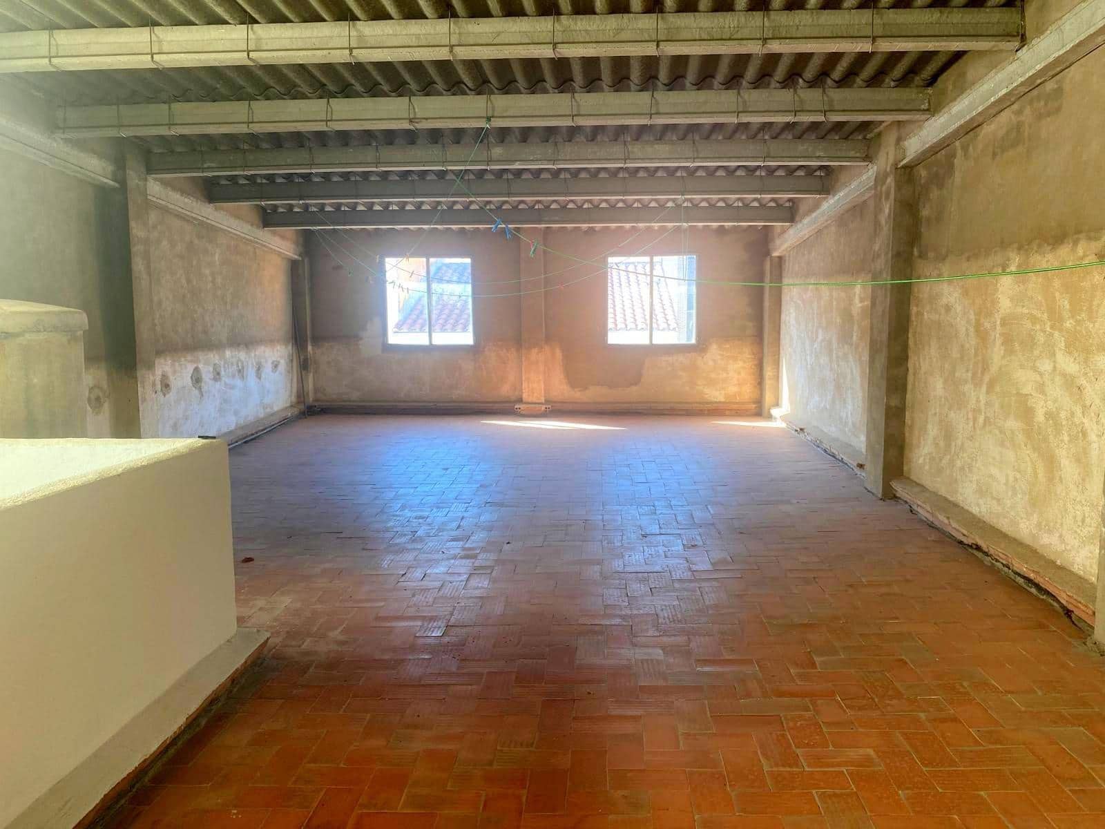 4 soverom Hus til salgs i Moixent med garasje - € 200 000 (Ref: 9001144)