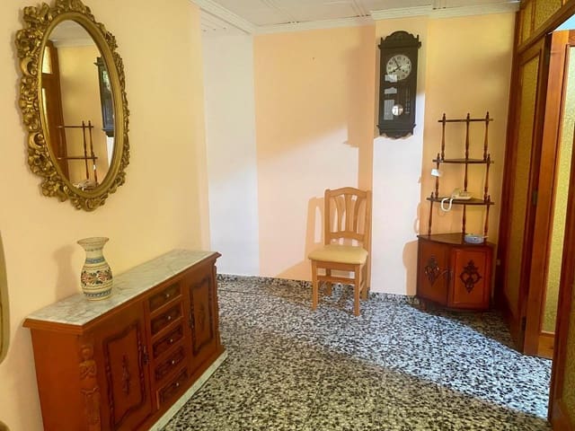 4 soverom Hus til salgs i Moixent med garasje - € 200 000 (Ref: 9001144)