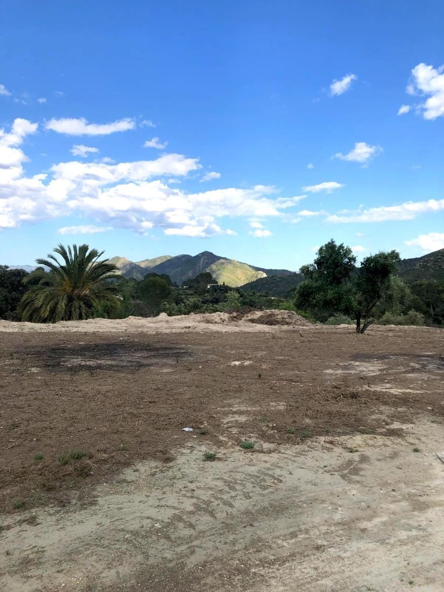 Grunde uden byggetilladelser til salg i Xativa - € 40.000 (Ref: 9057706)