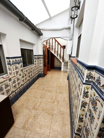 6 makuuhuone Omakotitalo myytävänä paikassa Xàtiva - 160 000 € (Ref: 9296979)