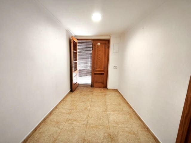 6 makuuhuone Omakotitalo myytävänä paikassa Xàtiva - 160 000 € (Ref: 9296979)