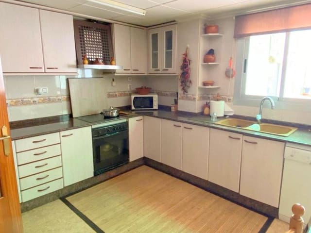 5 makuuhuone Asunto myytävänä paikassa Moixent - 159 000 € (Ref: 9335063)