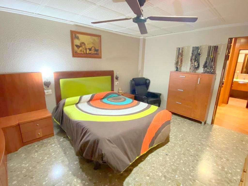 5 bedroom Flat for sale in Moixent - € 159,000 (Ref: 9335063)