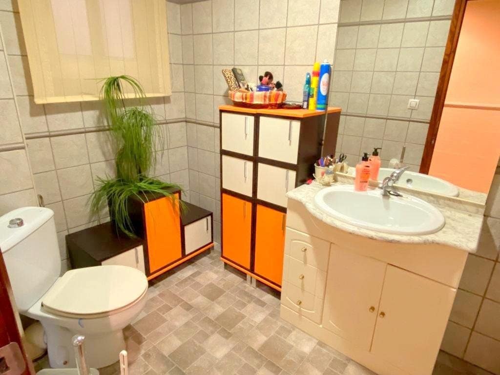 5 bedroom Flat for sale in Moixent - € 159,000 (Ref: 9335063)