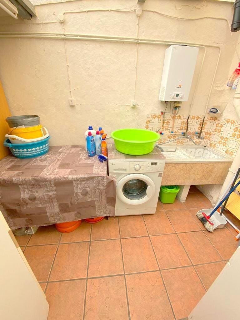 5 bedroom Flat for sale in Moixent - € 159,000 (Ref: 9335063)