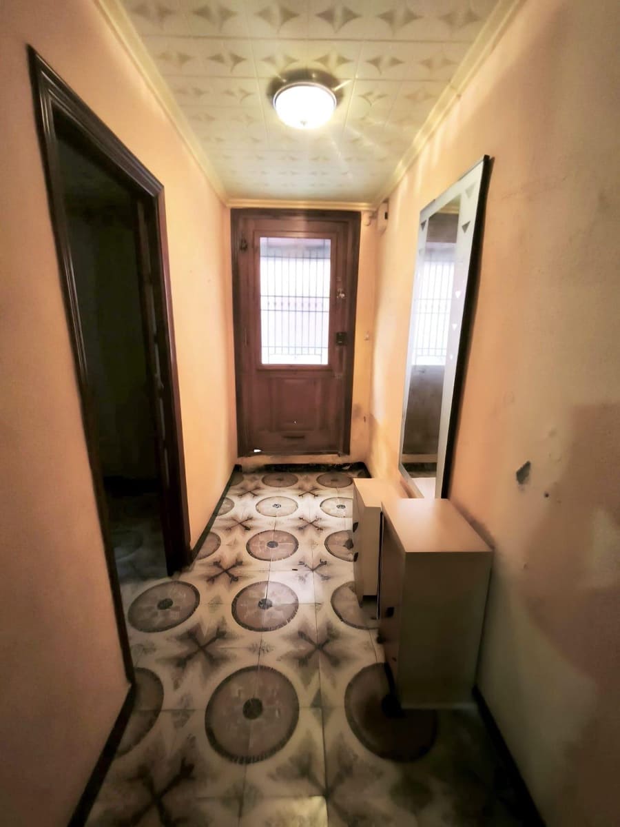 4 soverom Hus til salgs i Xativa - € 90 000 (Ref: 9379137)