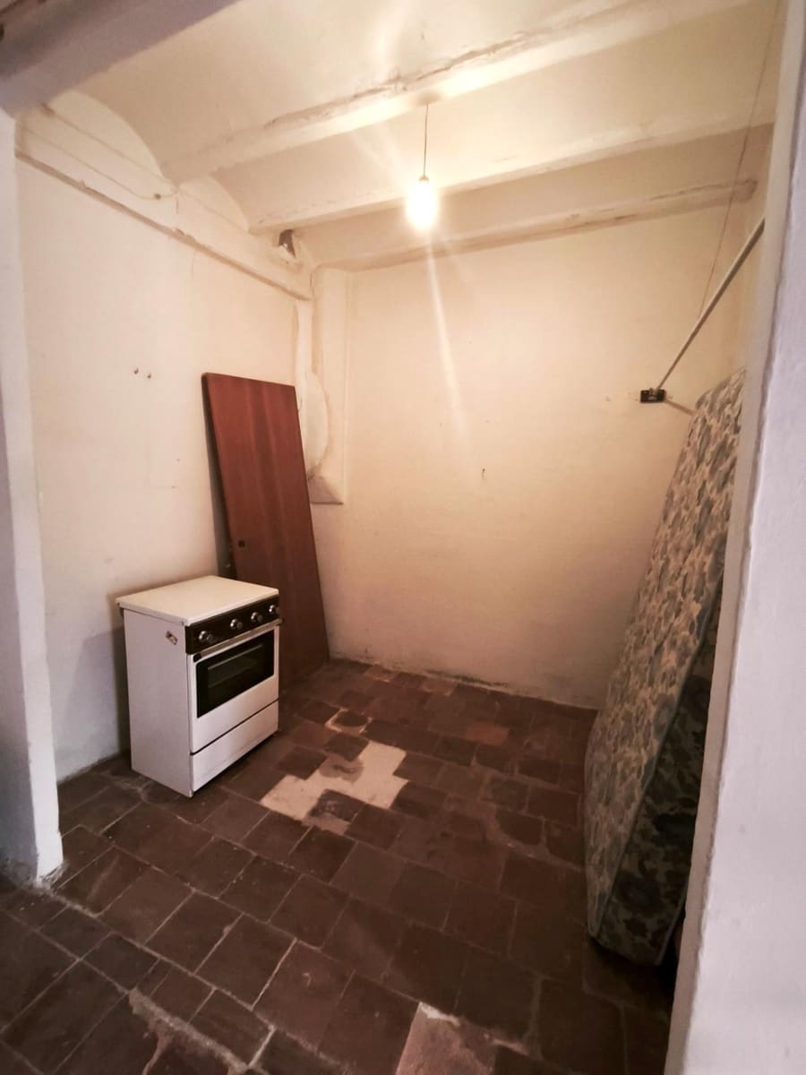 4 soverom Hus til salgs i Xativa - € 90 000 (Ref: 9379137)