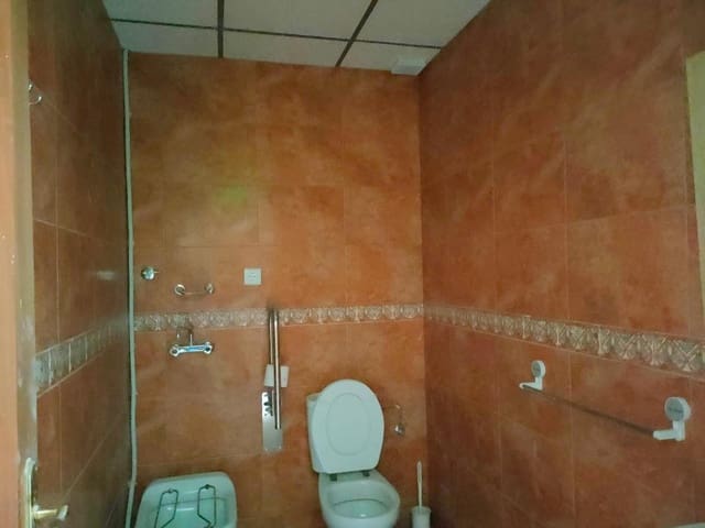 Erhverv til leje i Moixent - € 650 (Ref: 9403493)