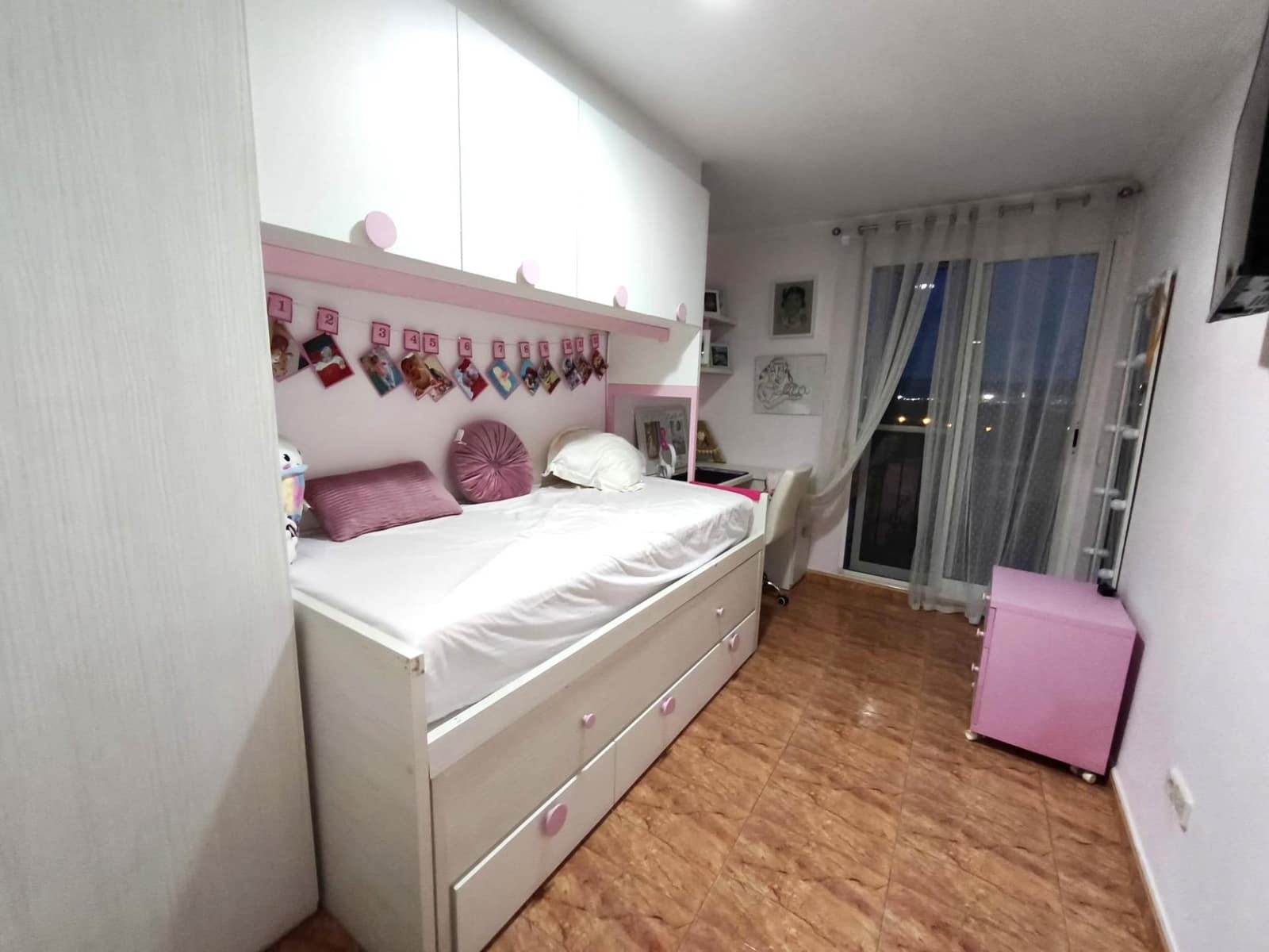 4 sovrum Radhus till salu i Llanera de Ranes med garage - 165 000 € (Ref: 9411075)