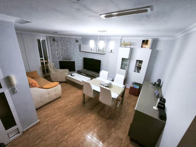 4 sovrum Radhus till salu i Llanera de Ranes med garage - 165 000 € (Ref: 9411075)