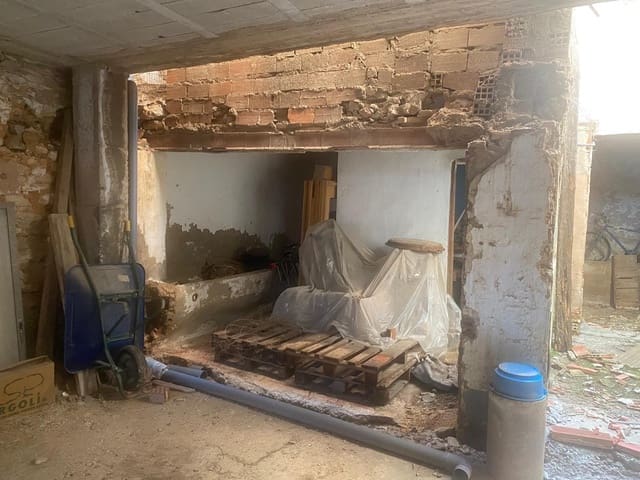 Casa en Moixent en venta - 120.000 € (Ref: 9466023)