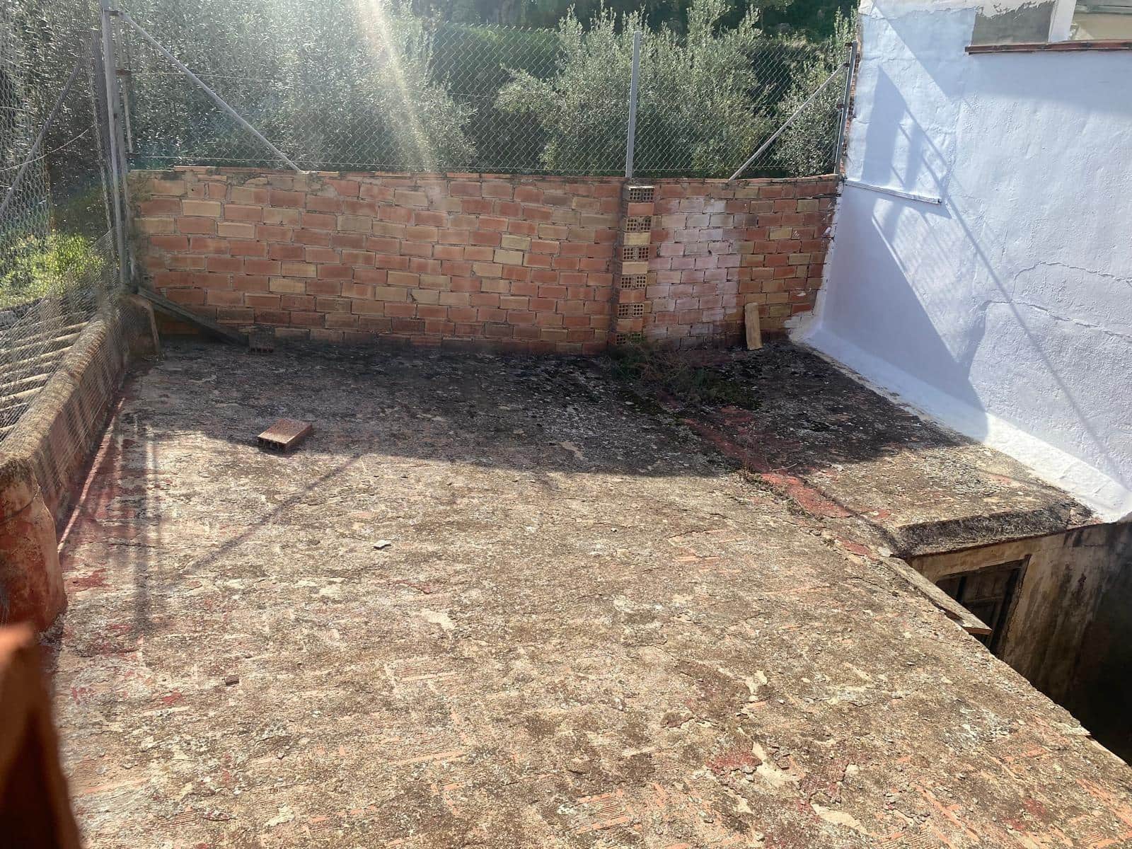 Townhouse for sale in Moixent - € 120,000 (Ref: 9466023)