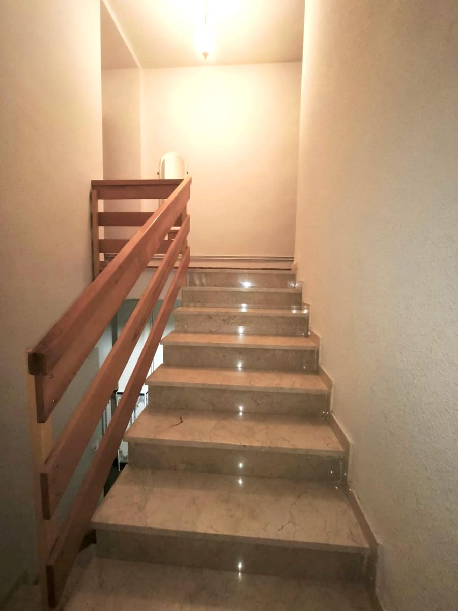 4 bedroom Townhouse for sale in Barxeta - € 166,000 (Ref: 9519286)