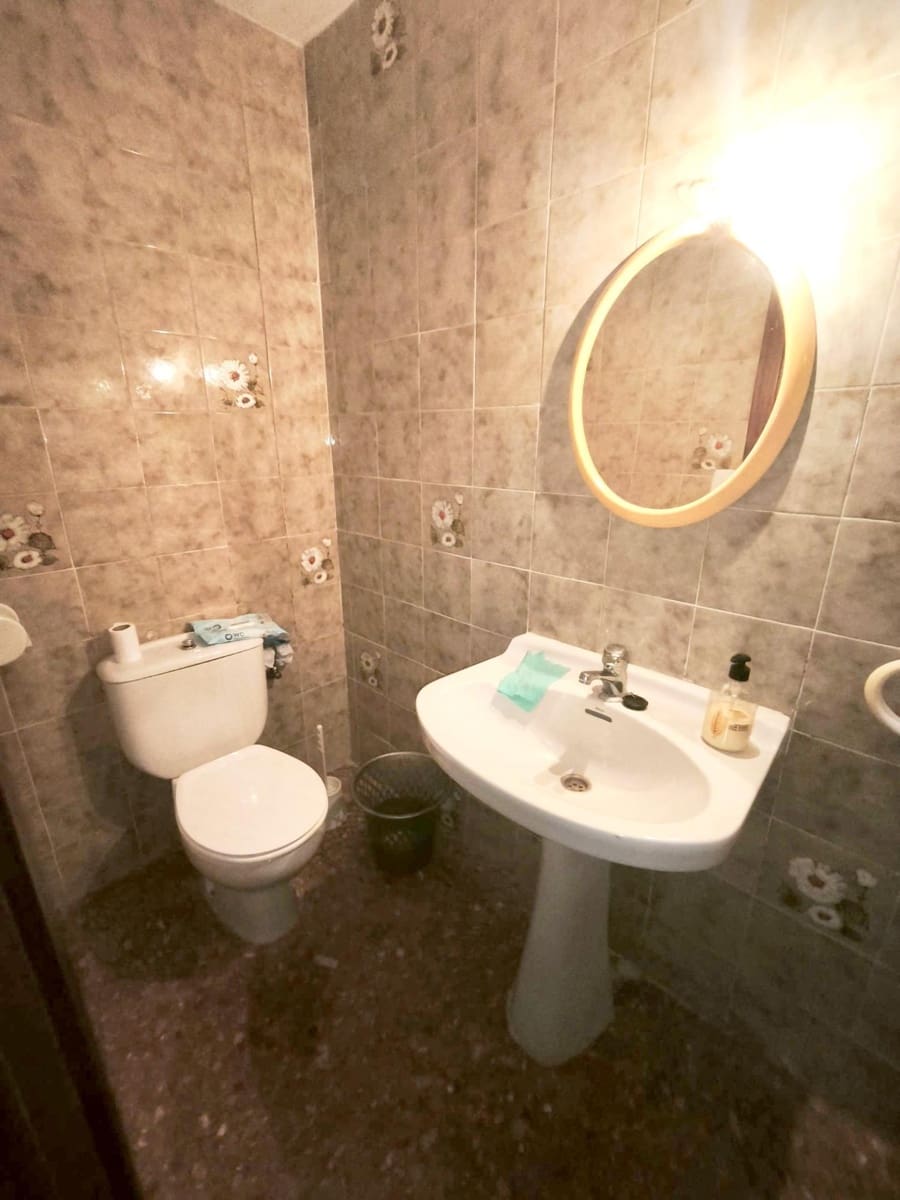 4 bedroom Townhouse for sale in Barxeta - € 166,000 (Ref: 9519286)