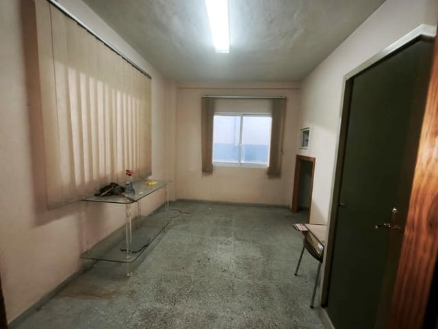 Virksomhed til salg i Xàtiva - € 600.000 (Ref: 9541230)