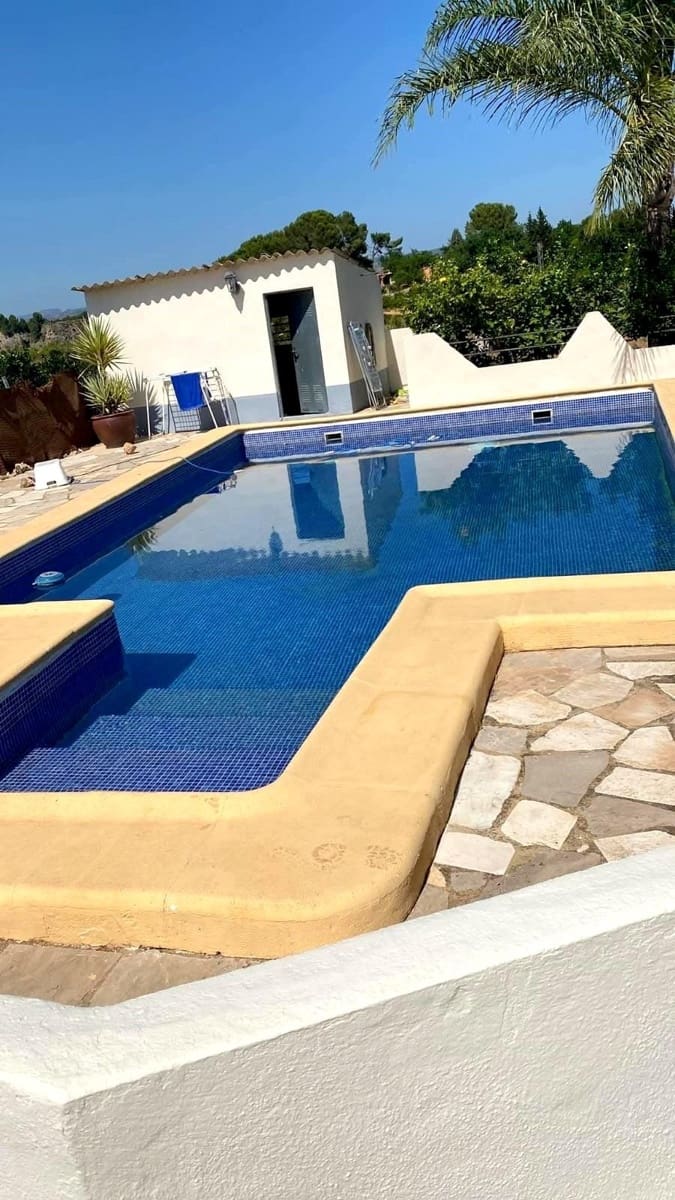 3 bedroom Villa for sale in Llocnou d'en Fenollet with pool - € 243,000 (Ref: 9548345)