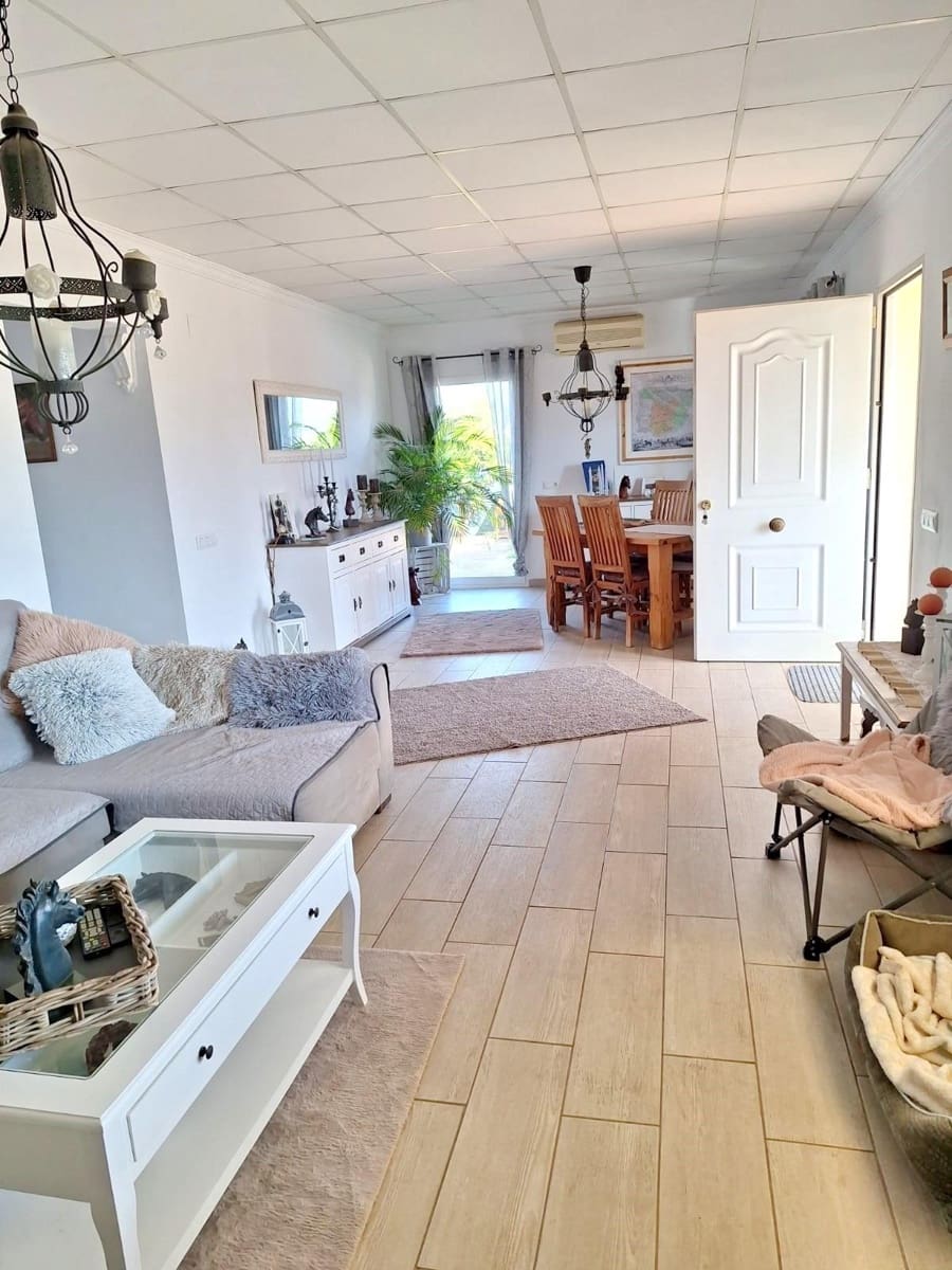 3 bedroom Villa for sale in Llocnou d'en Fenollet with pool - € 243,000 (Ref: 9548345)