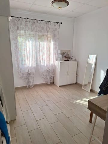 3 bedroom Villa for sale in Llocnou d'en Fenollet with pool - € 243,000 (Ref: 9548345)