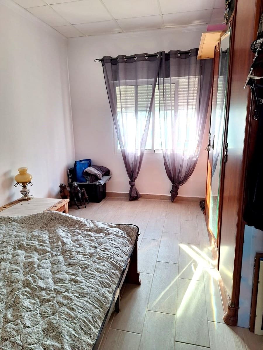 3 bedroom Villa for sale in Llocnou d'en Fenollet with pool - € 243,000 (Ref: 9548345)