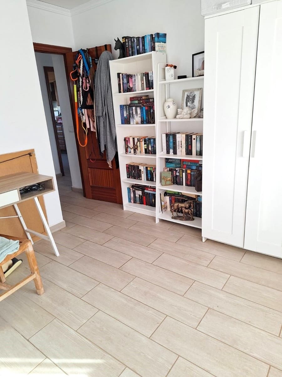 3 bedroom Villa for sale in Llocnou d'en Fenollet with pool - € 243,000 (Ref: 9548345)