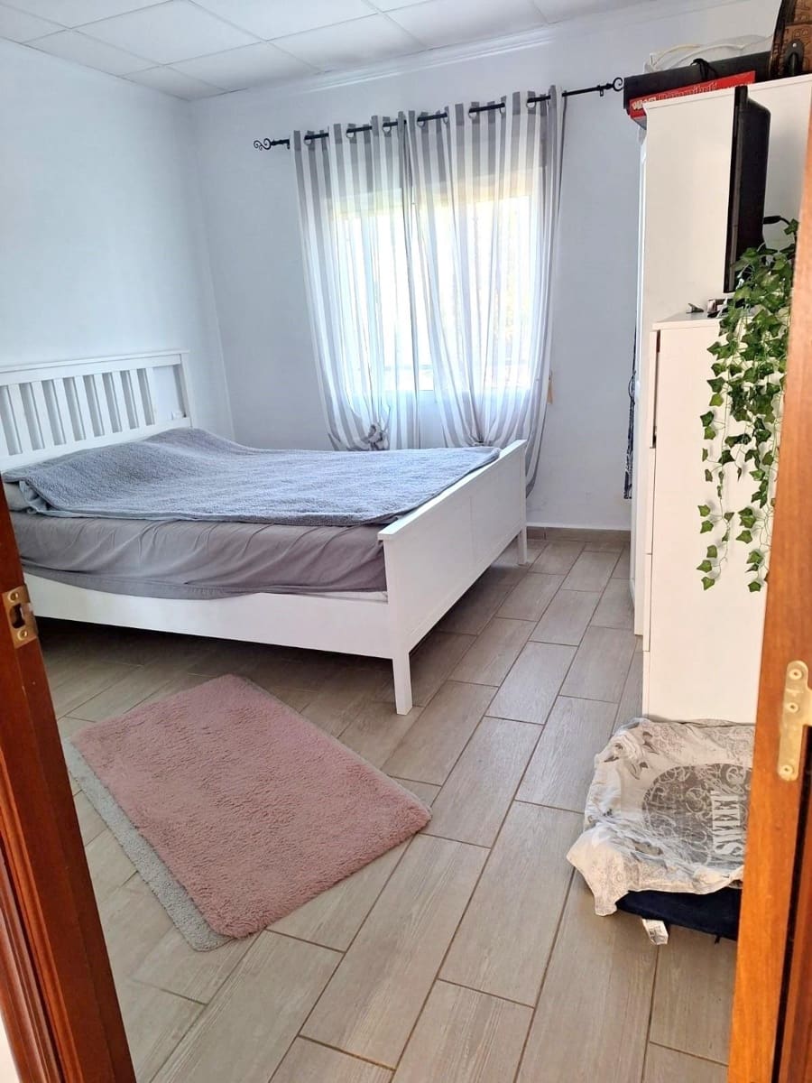 3 bedroom Villa for sale in Llocnou d'en Fenollet with pool - € 243,000 (Ref: 9548345)