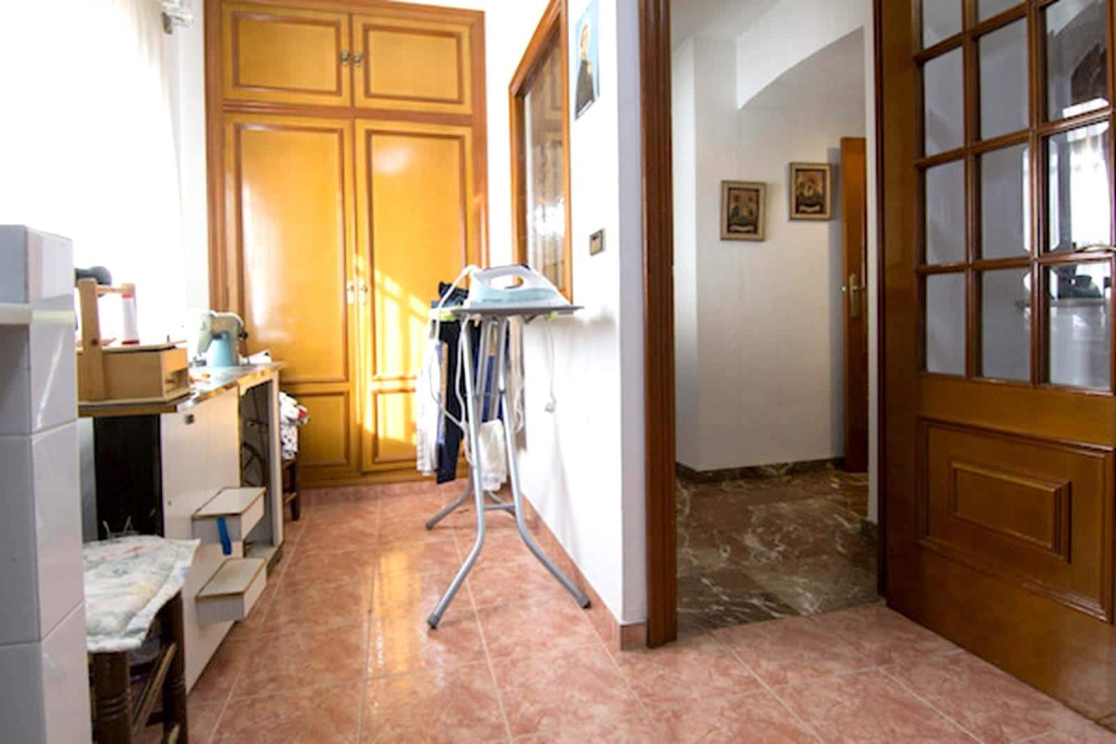 6 soveværelse Villa til salg i Canals med garage - € 400.000 (Ref: 9555975)