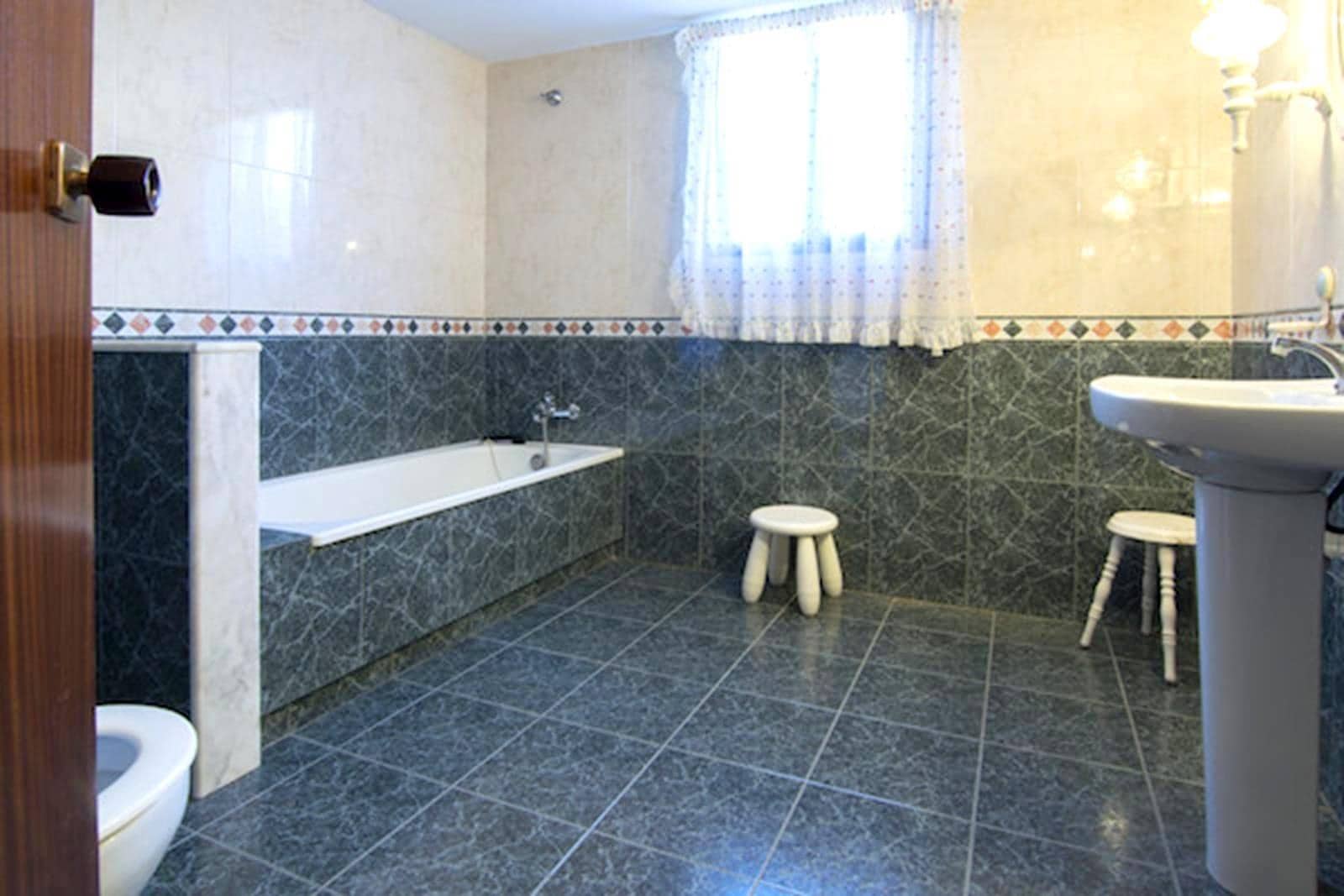 6 soveværelse Villa til salg i Canals med garage - € 400.000 (Ref: 9555975)