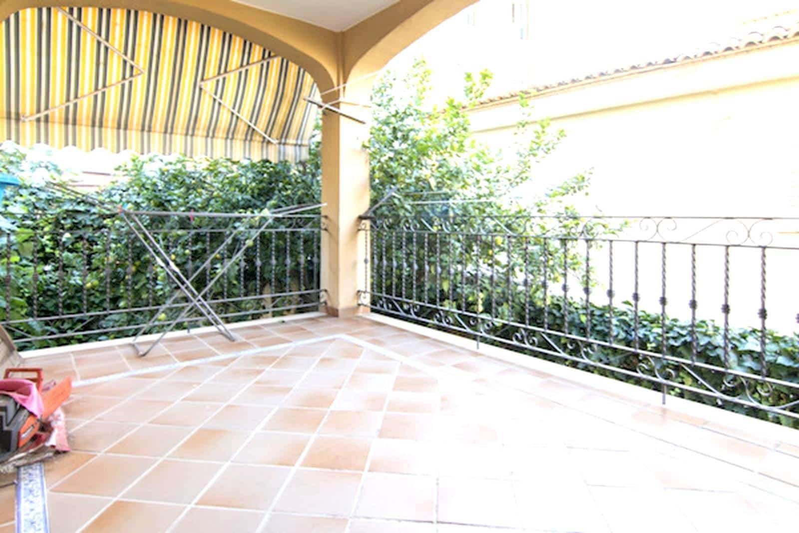 6 soveværelse Villa til salg i Canals med garage - € 400.000 (Ref: 9555975)