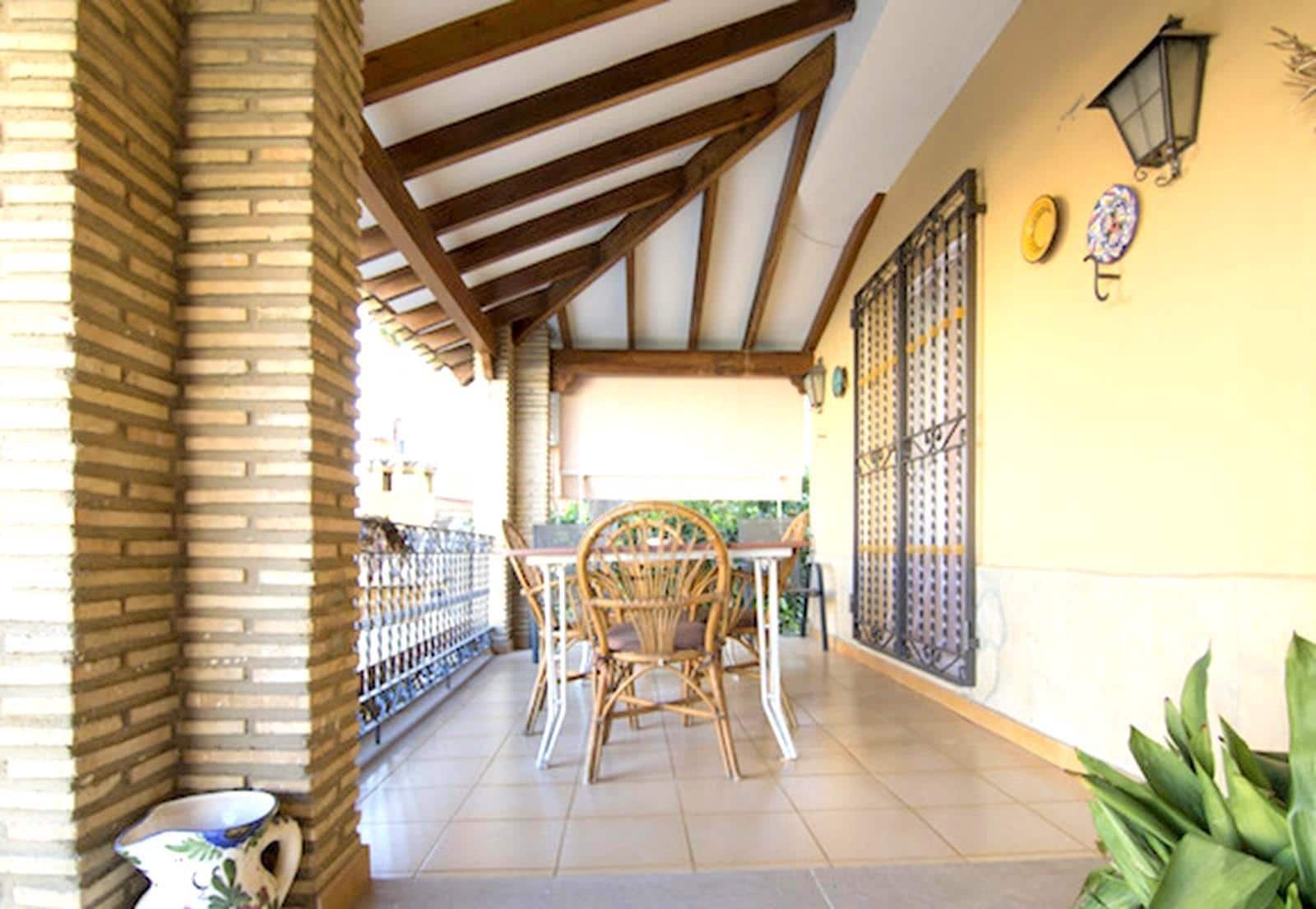 6 soveværelse Villa til salg i Canals med garage - € 400.000 (Ref: 9555975)