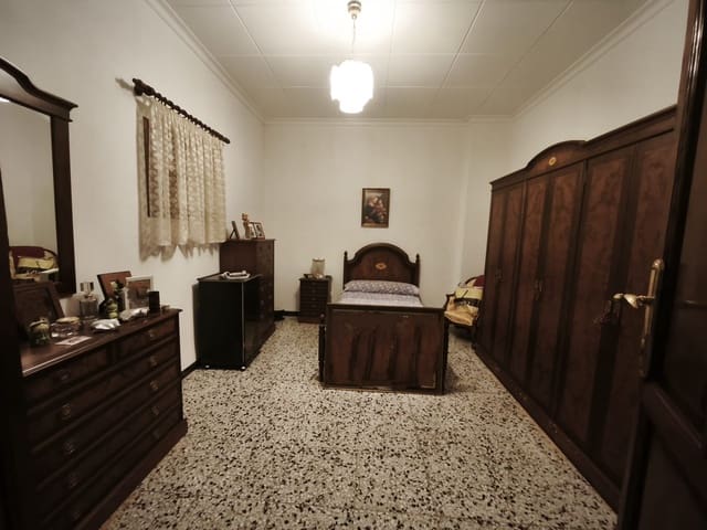 3 sypialnia Dom na sprzedaż w Montesa - 165 000 € (Ref: 9555977)