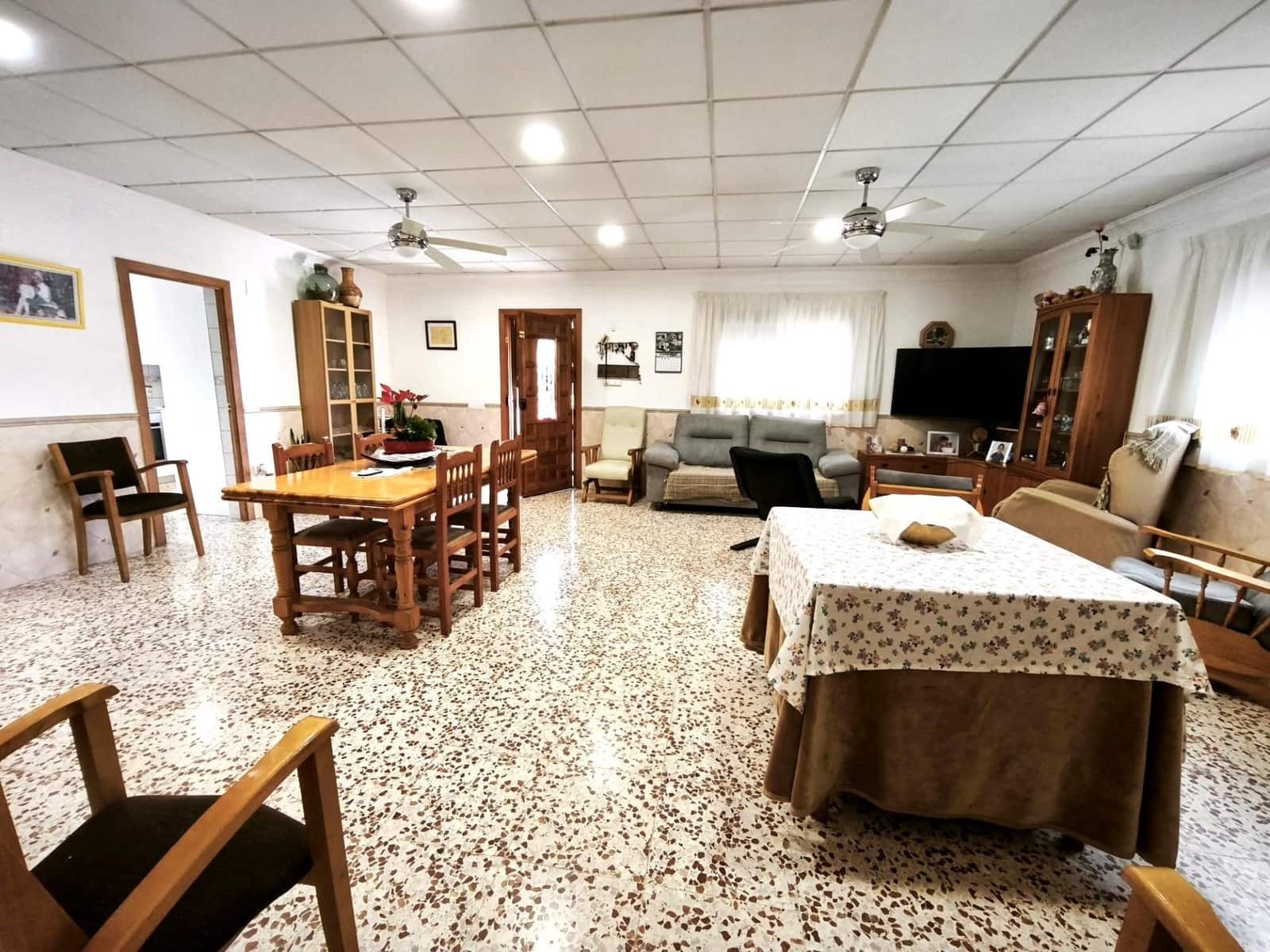 3 bedroom Villa for sale in Xativa with pool garage - € 270,000 (Ref: 9648270)