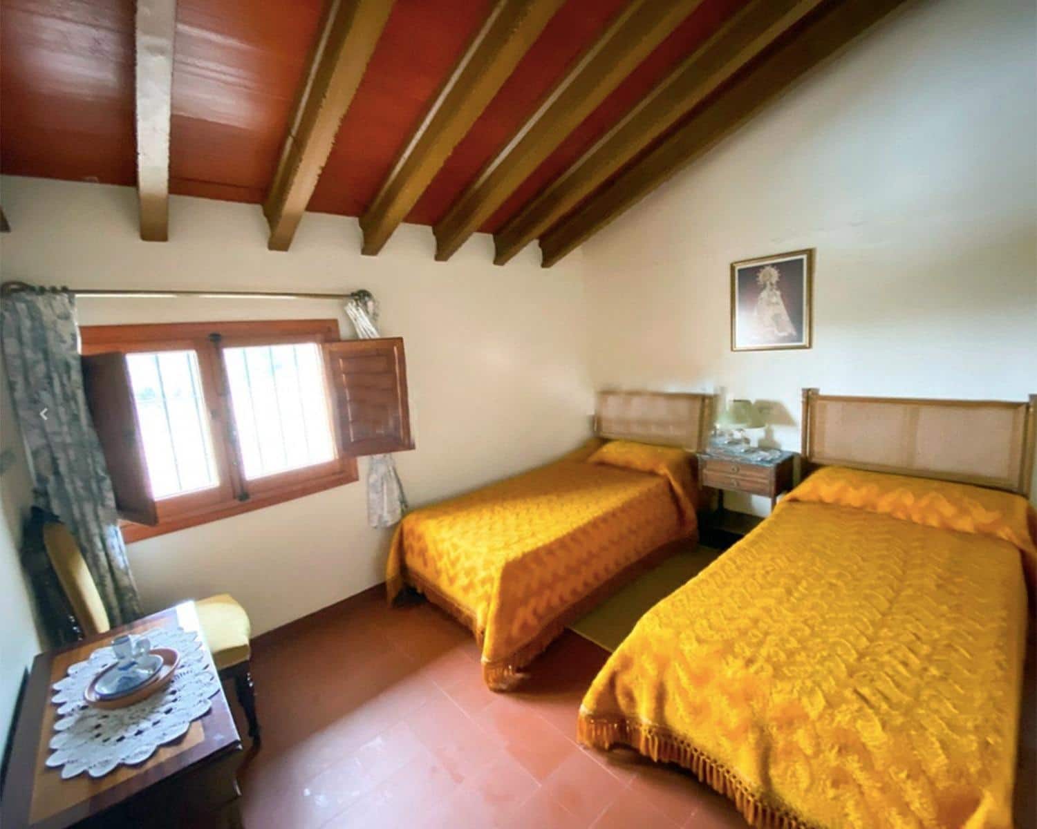 6 bedroom Finca/Country House for sale in La Font de la Figuera - € 360,000 (Ref: 9715008)