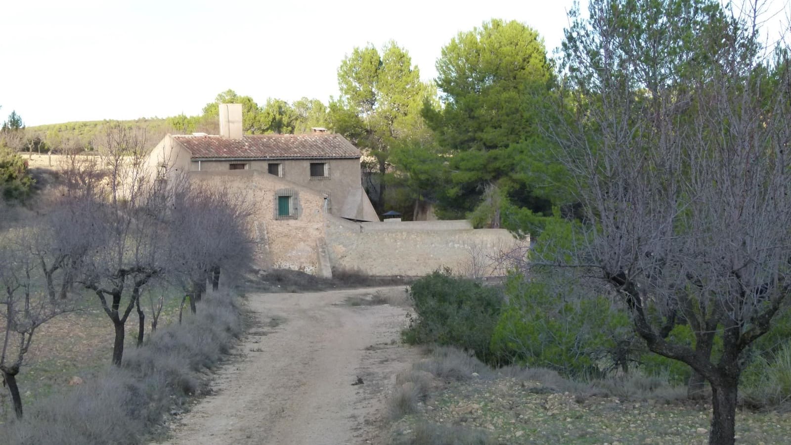 6 bedroom Finca/Country House for sale in La Font de la Figuera - € 360,000 (Ref: 9715008)