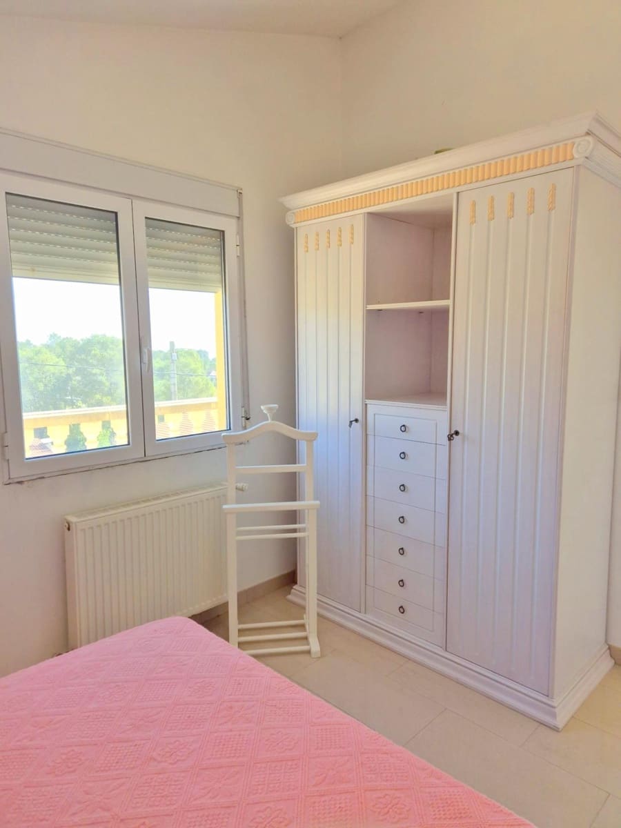 3 bedroom Villa for sale in Moixent with pool garage - € 190,000 (Ref: 9726751)