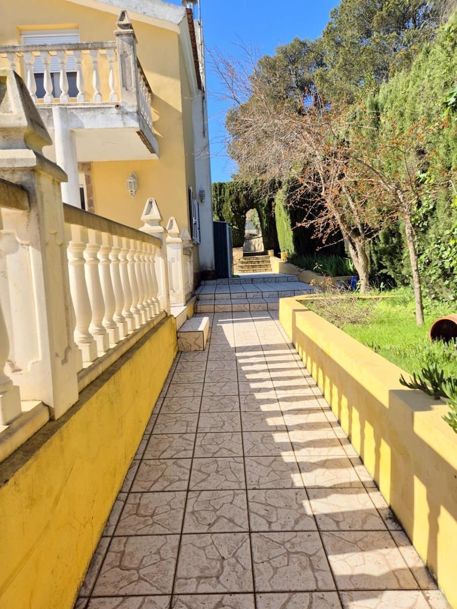 3 bedroom Villa for sale in Moixent with pool garage - € 190,000 (Ref: 9726751)