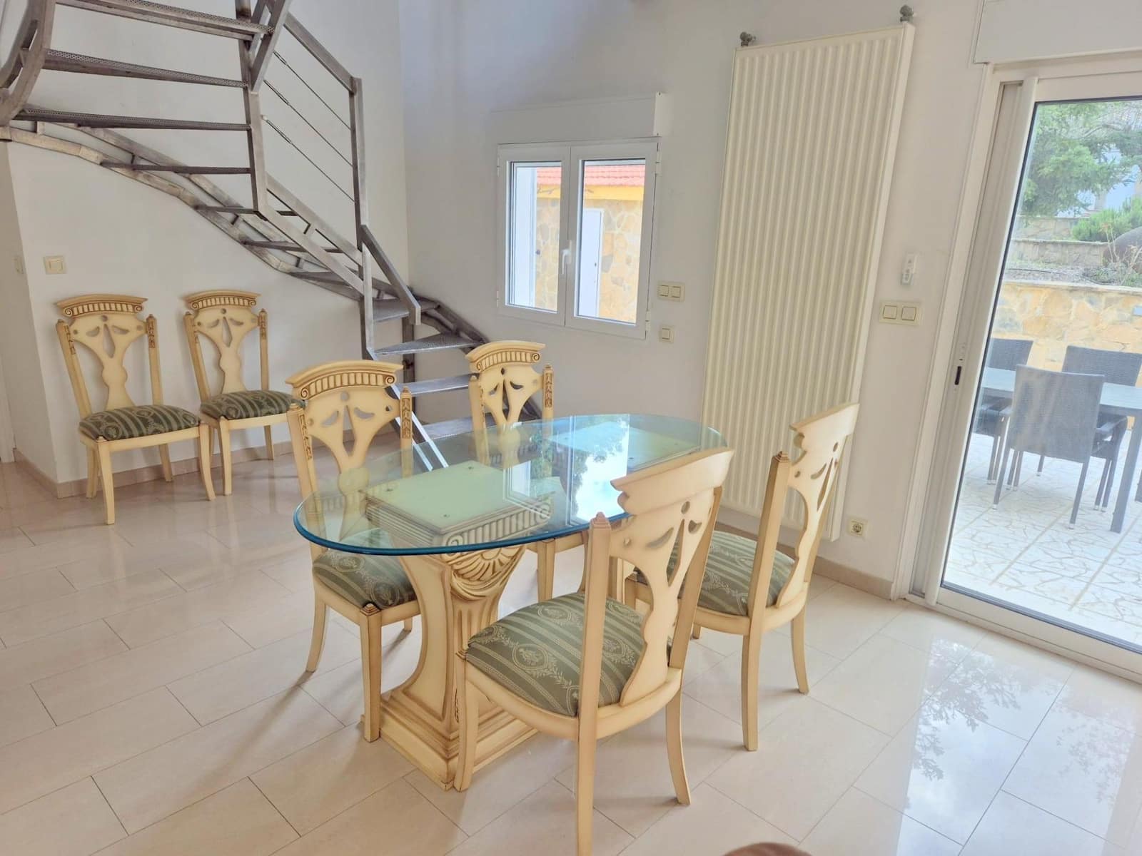 3 bedroom Villa for sale in Moixent with pool garage - € 190,000 (Ref: 9726751)