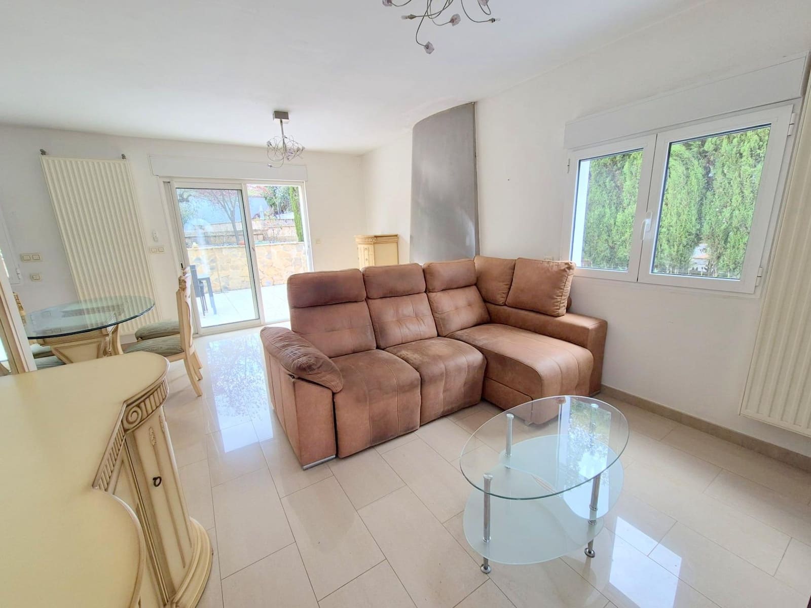 3 bedroom Villa for sale in Moixent with pool garage - € 190,000 (Ref: 9726751)