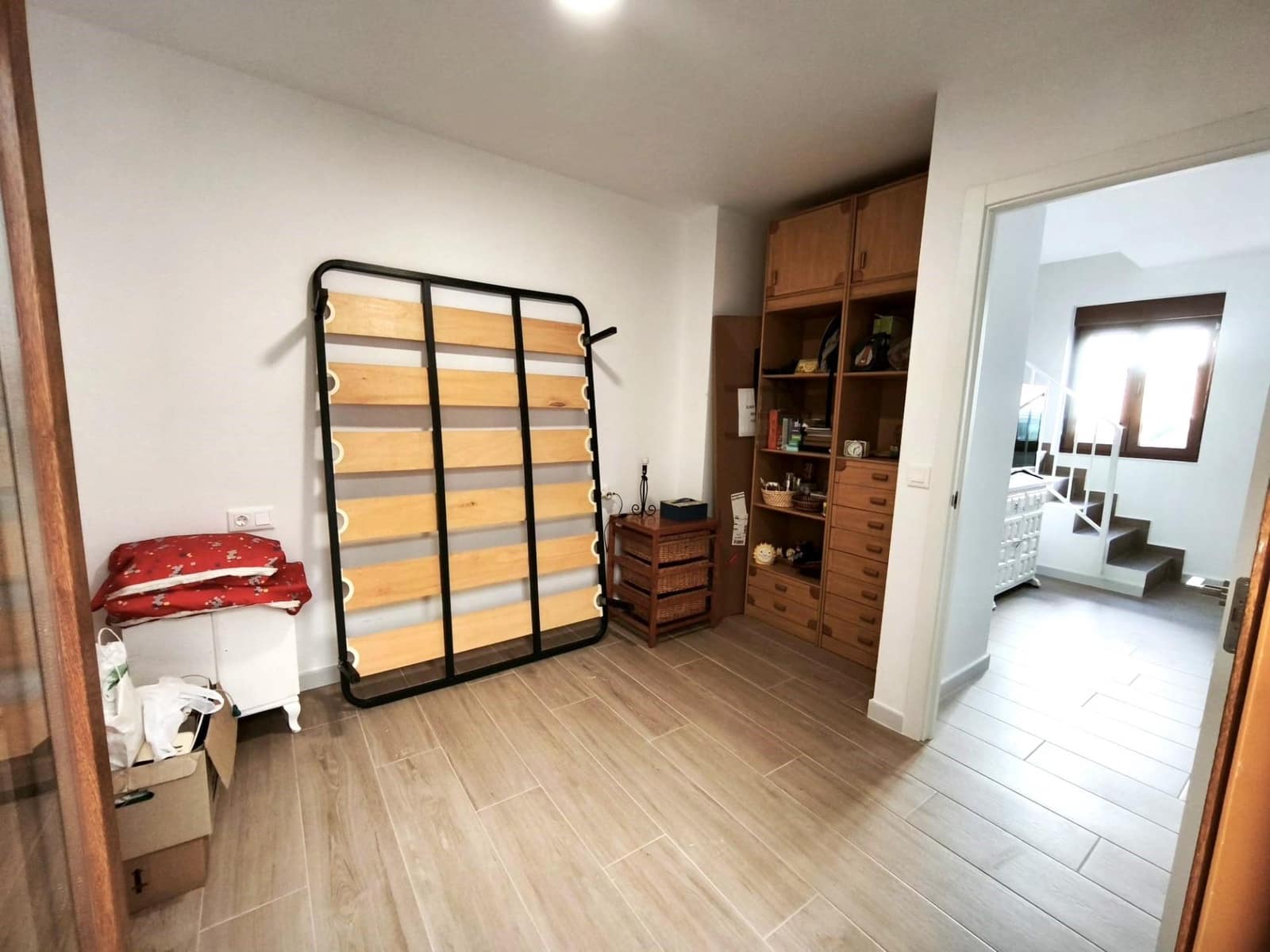 4 bedroom Townhouse for sale in L'Alcudia de Crespins - € 125,000 (Ref: 9726752)