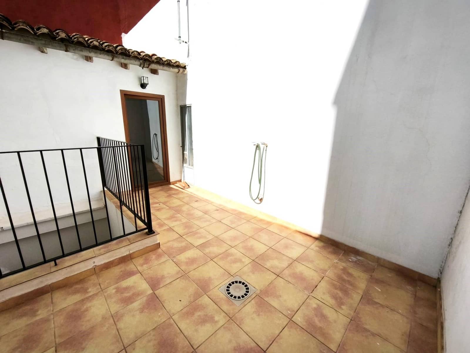 4 bedroom Townhouse for sale in L'Alcudia de Crespins - € 125,000 (Ref: 9726752)