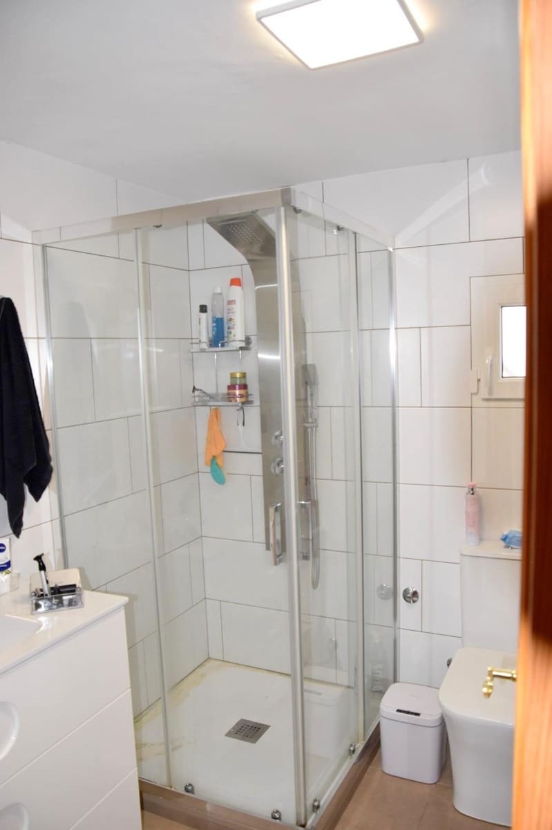 Chalet de 4 habitaciones en Moixent en venta con piscina garaje - 300.000 € (Ref: 9741836)