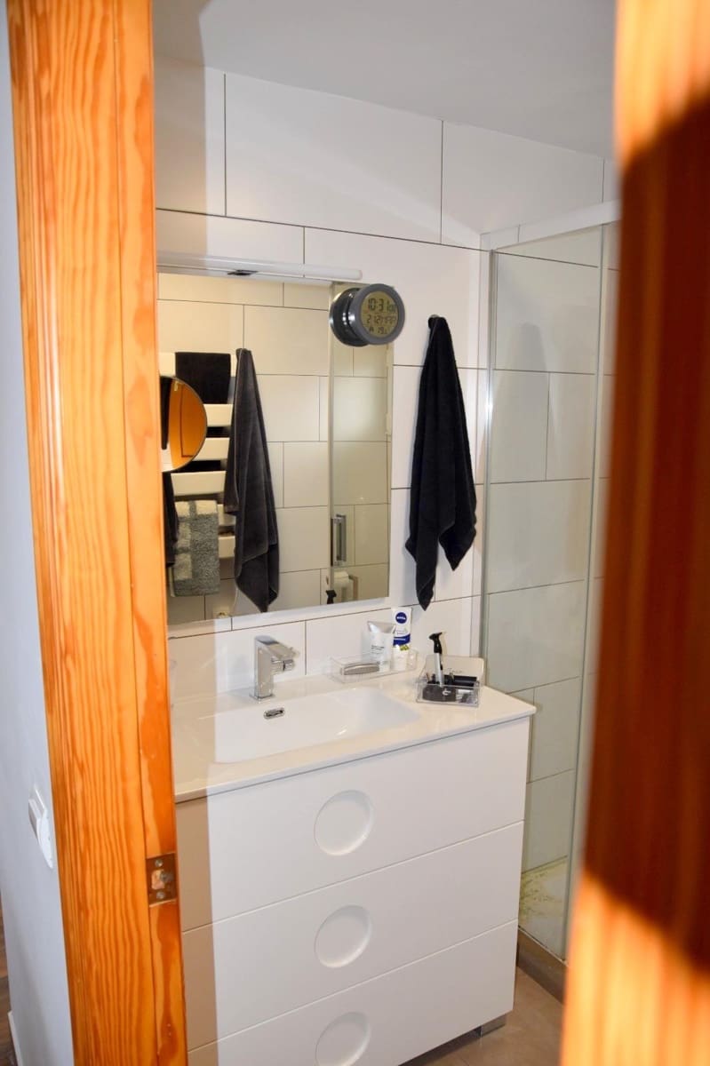 Chalet de 4 habitaciones en Moixent en venta con piscina garaje - 300.000 € (Ref: 9741836)