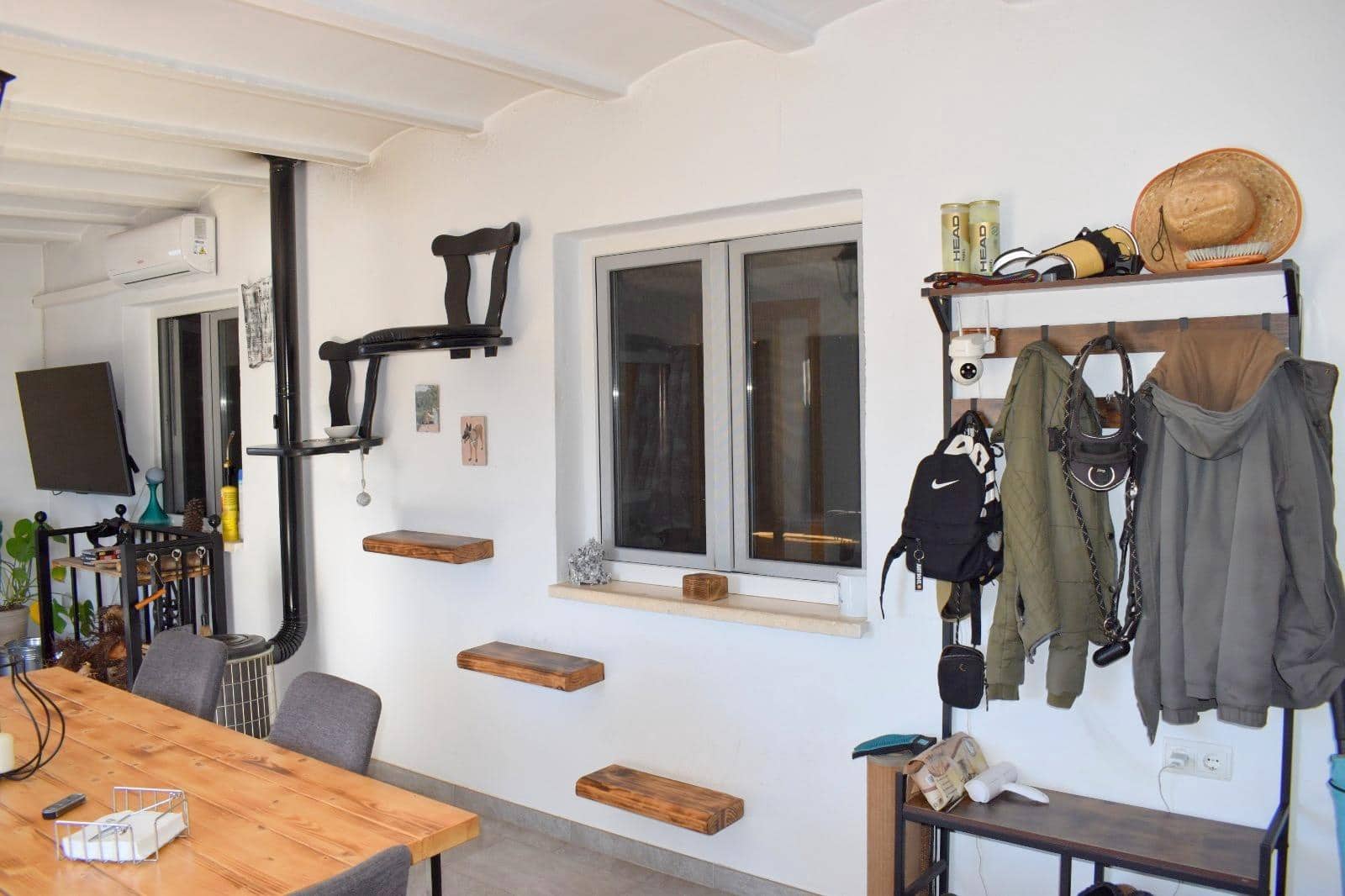 Chalet de 4 habitaciones en Moixent en venta con piscina garaje - 300.000 € (Ref: 9741836)