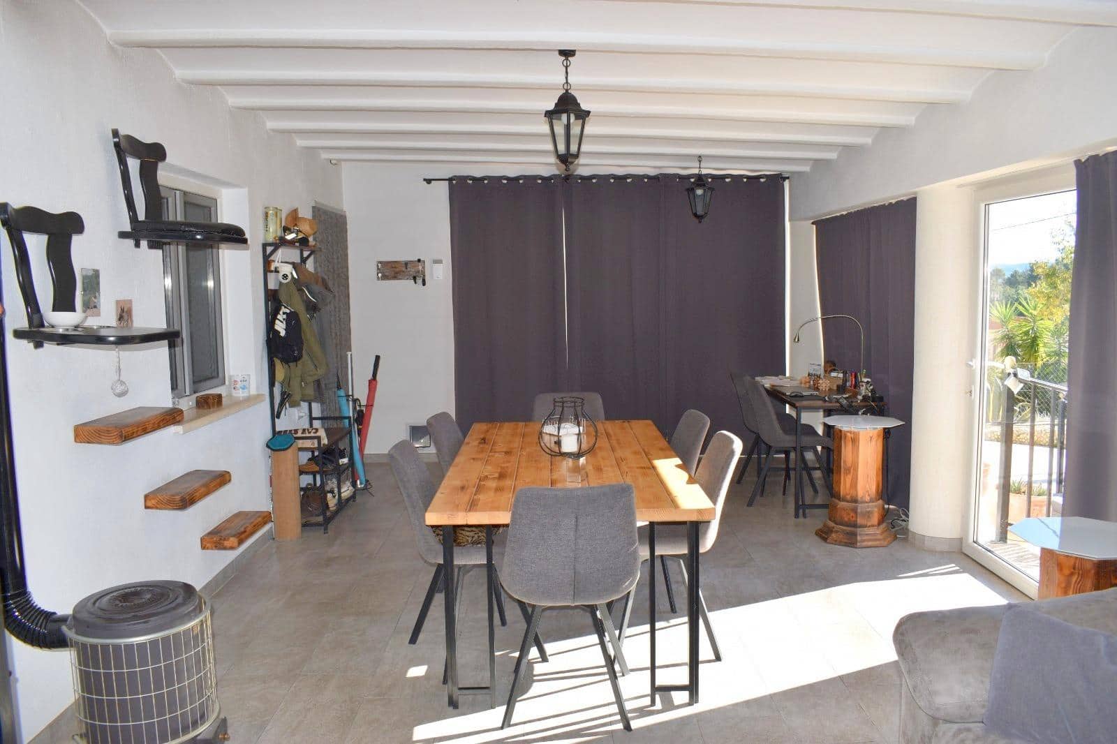Chalet de 4 habitaciones en Moixent en venta con piscina garaje - 300.000 € (Ref: 9741836)