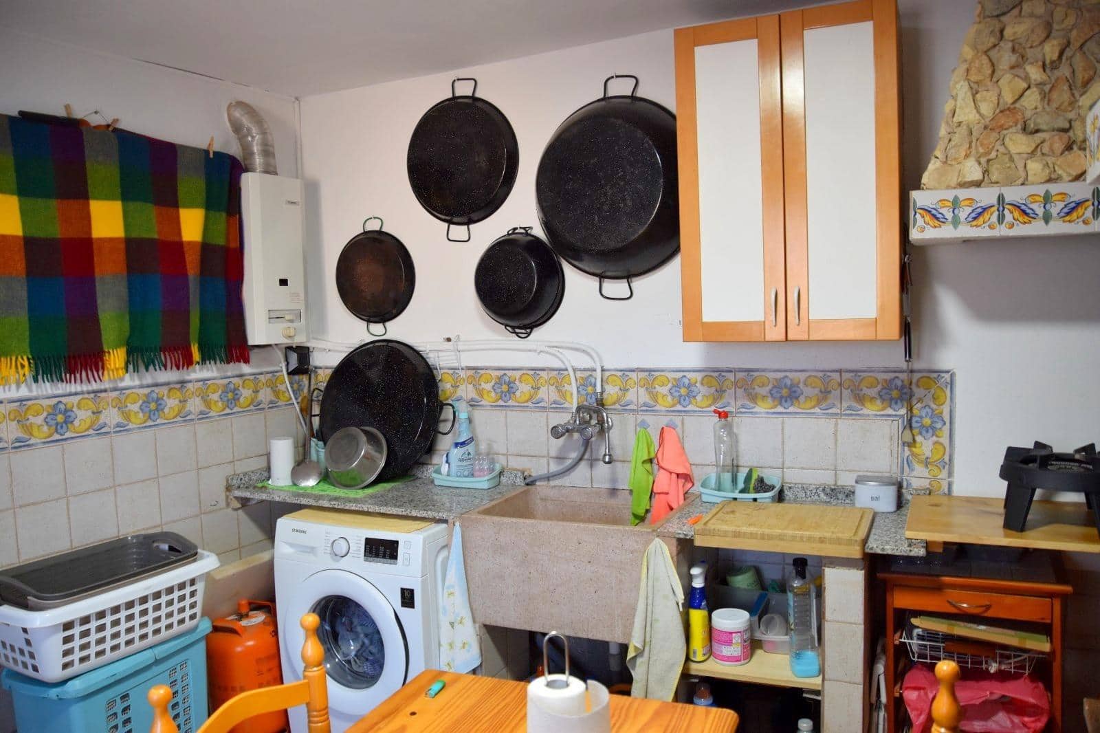 Chalet de 4 habitaciones en Moixent en venta con piscina garaje - 300.000 € (Ref: 9741836)