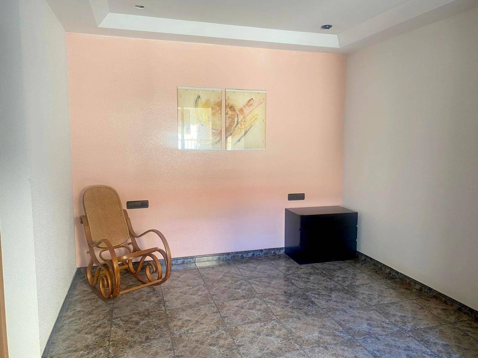 3 bedroom Flat for rent in Moixent - € 400 (Ref: 9752139)